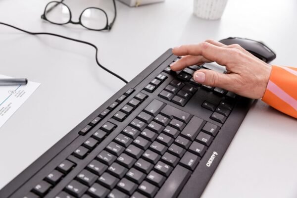 Ultra-Slim Compact USB Wired Keyboard - Image 2